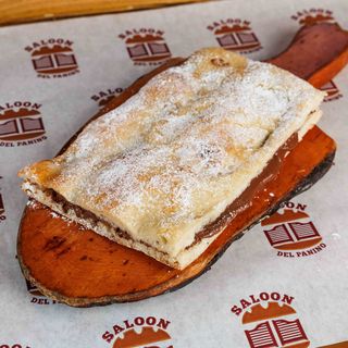 Pizza con Nutella e Zucchero a Velo