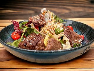 Салат з  Яловичиной / Insalata con manzo (250g)