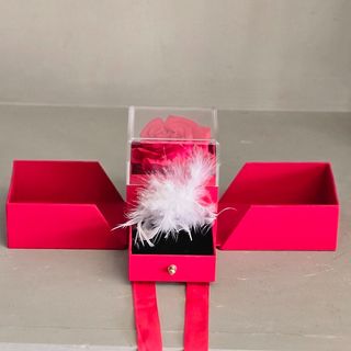 Boîte à fleurs pour vos bijoux