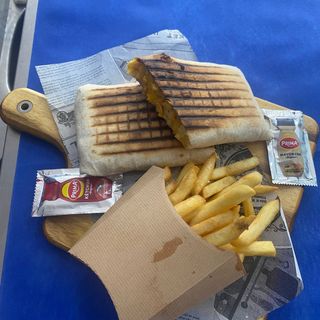 Taco de pollo + patatas fritas 