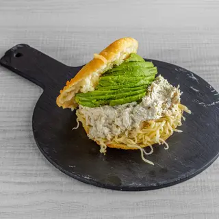 AREPA REINA PEPIADA