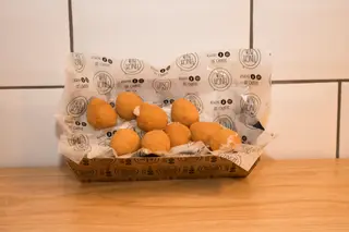 Mozzarella Stick + Finch Fries (5pz)