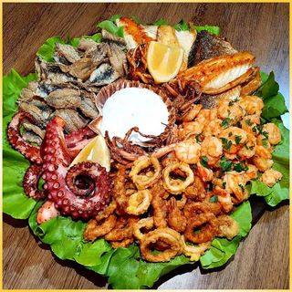 Platou cu fructe de mare