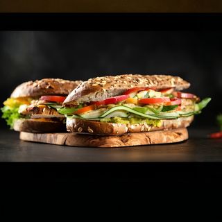 Сандвич веган с хумус (320г)