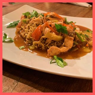 Mie Goreng sa piletinom