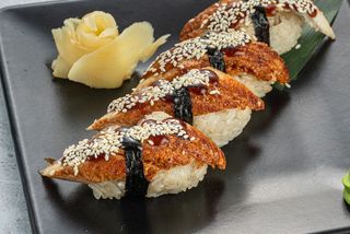 Суши с угрем 1 шт.