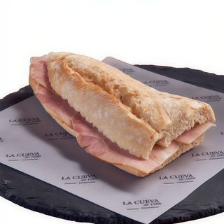 Bocadillo de Jamón asado
