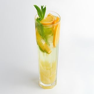 Лимонад банан-ананас