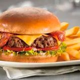 Beef cheese Burger with chips and salad 