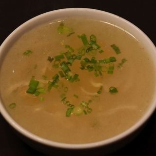 Sopa de fideos con pato