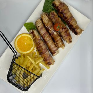 Rolovani punjeni raznjići