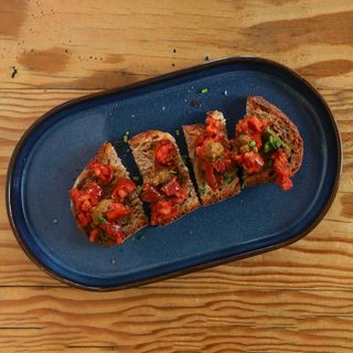 Tostas de Tomate Ralado com Chistorra