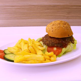 Beef Burger + Chips(Accompaniment)