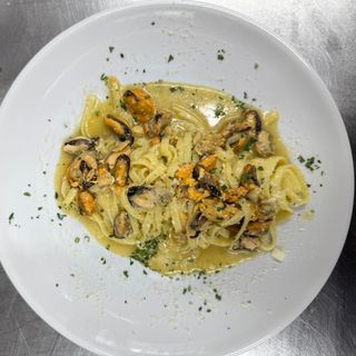 Fettuccine cozze e pecorino