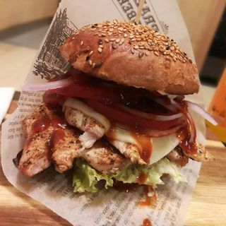 Chicken BBQ Burger