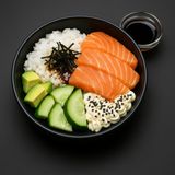 Поке боул зі слабосолоним лососем (300г)