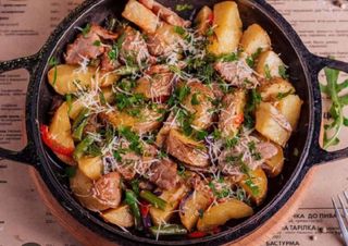 Пательня зі свининою (340г)