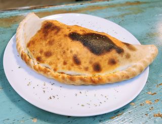 Pizza Calzone Di Mare (30 Cm.)