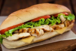 Sandwich submarino carne mechada