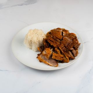 70. Pržena patka s povrćem i riža