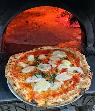 Pizza Bufalina (33 Cm.)