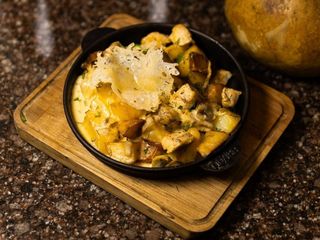 Пательня з куркою та грибами (350g)