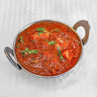 Rogan Josh De Pollo