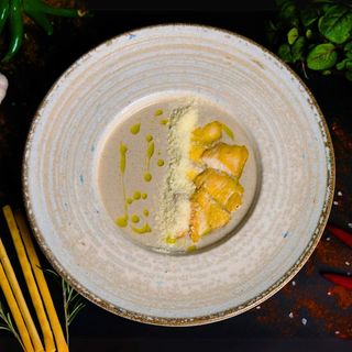 Supă cremă de ciuperci cu pui