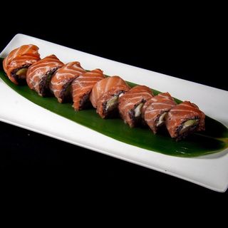 Uramaki venere roll