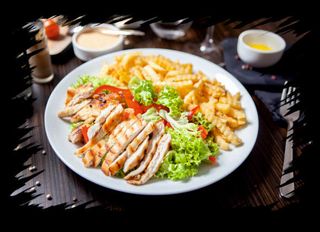 Salata Bistro cu piept de pui