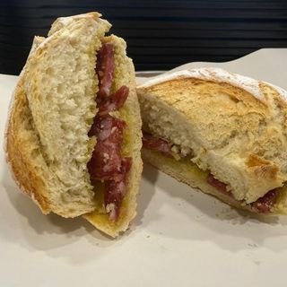 Pitufo de salchichón de Málaga