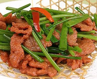 96.Manzo o pollo mogola