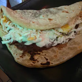 Baleada con huevo