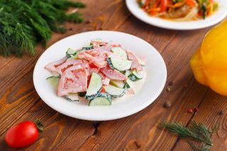 Салат "Свежий" со сметаной