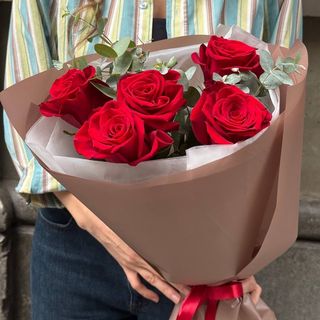 AMOR - ramo de 5 rosas