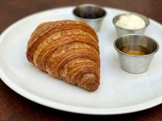 Croissant Maslany