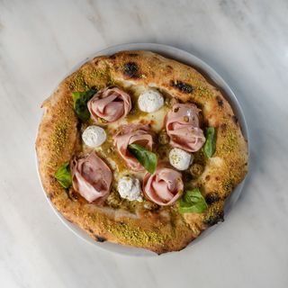 Pizza Bologna