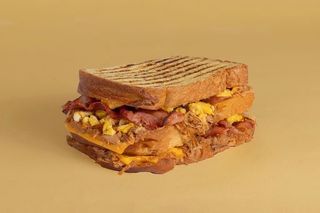 Bacon Cheese Pulled Big Toast Scramble