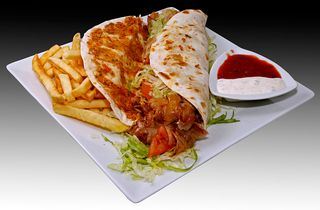 Menú: Lahmacun+ Patatas + Bebida