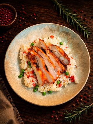 Pulpă Aromată cu Pilaf