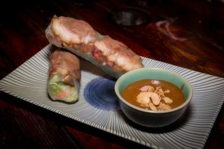 Goi Cuan Rollitos Frescos De Temporada (magret de pato)