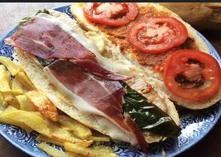 Serranito De Pechuga