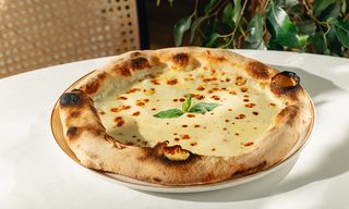 პიცა ოთხი ყველი