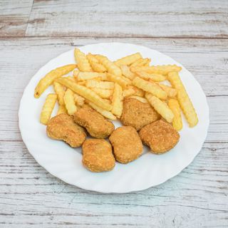 6 nuggets de pollo + patatas