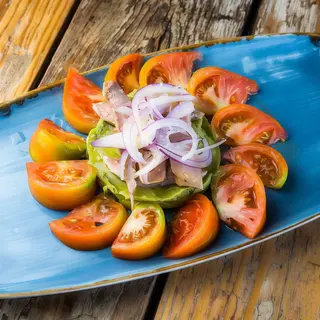 Ensalada de tomate ibérico