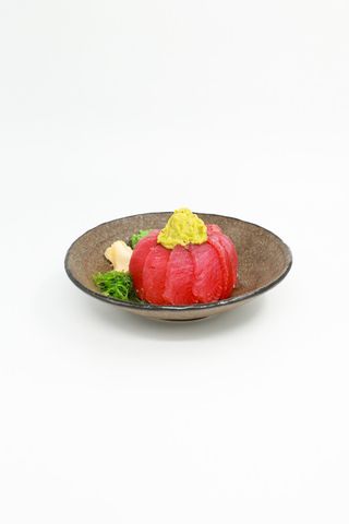 Tuna Sashimi Don with guacamole