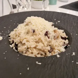 Risotto cu măsline și ciuperci