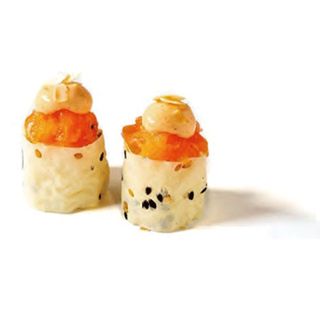 27-Gunkan De Salmón Y Soja Picante (2 Uds.)