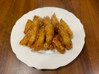 P36 - Piletina sa susamom u kiselo-ljutom-slatkom sosu