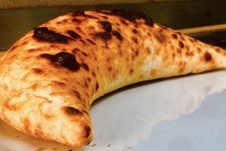 Calzone Napoletana